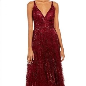 Laundry by Shelli Segal Pleated Metallic Red Lace Midi Dress, size 8